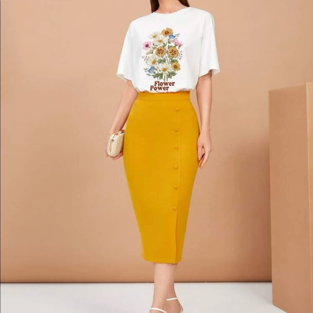 Flower power skirt and T-shirt set